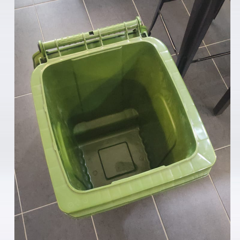mobile garbage bin